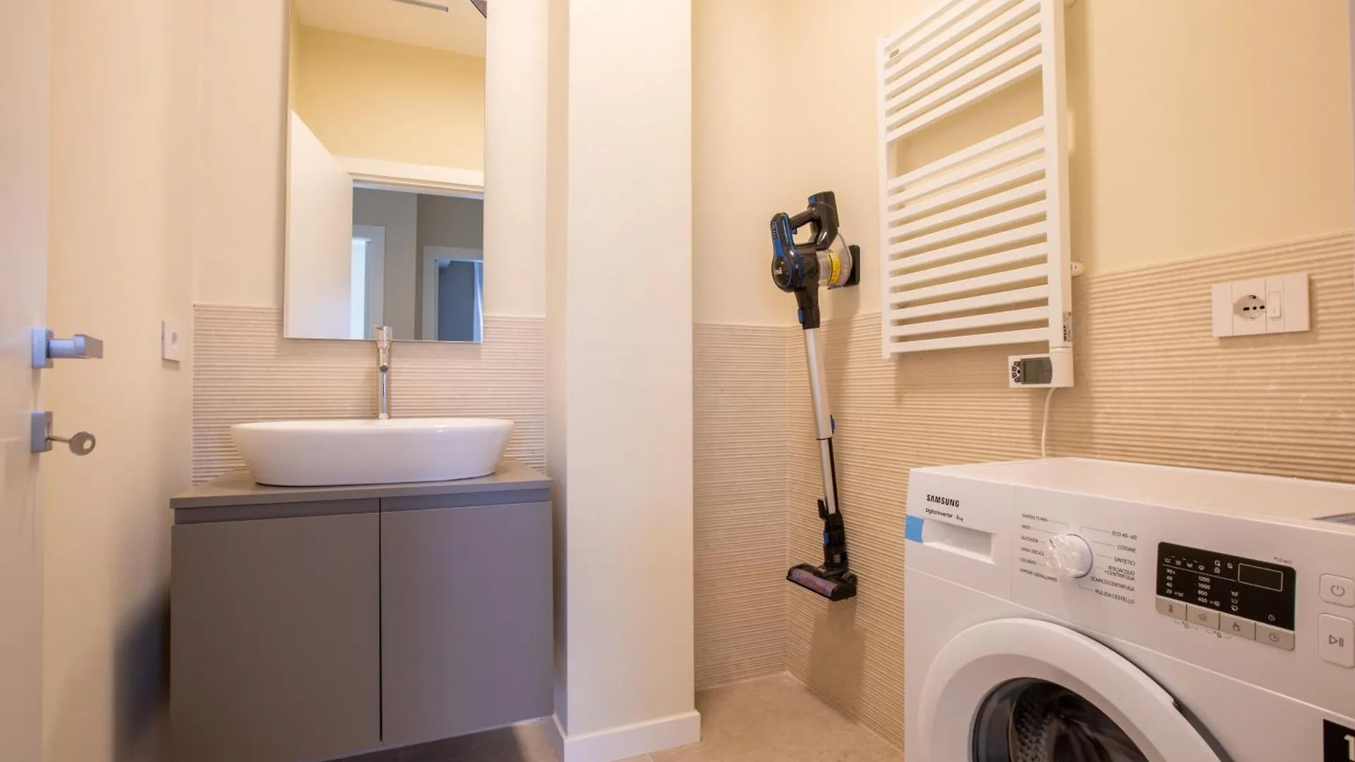Lauria Apartments In Milano İtalya