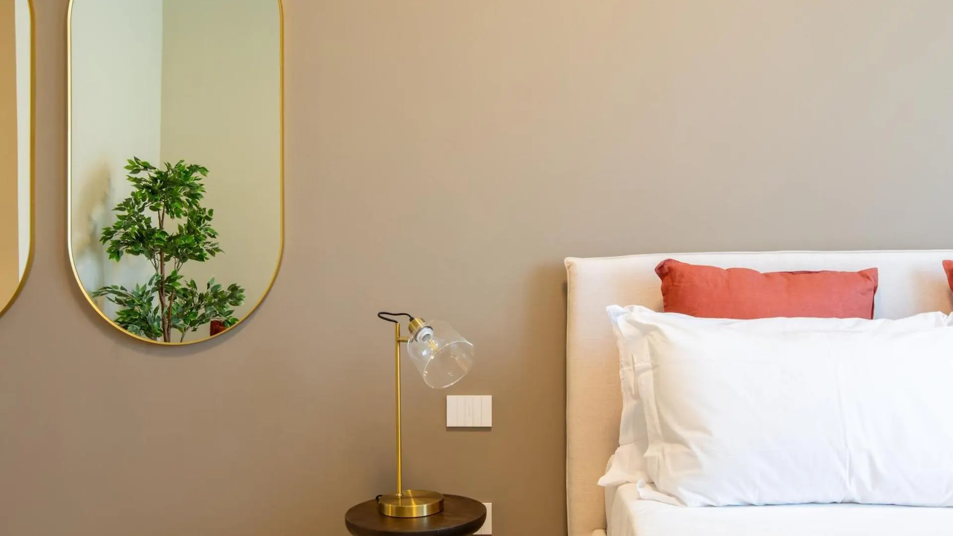 Lauria Apartments In Milano
