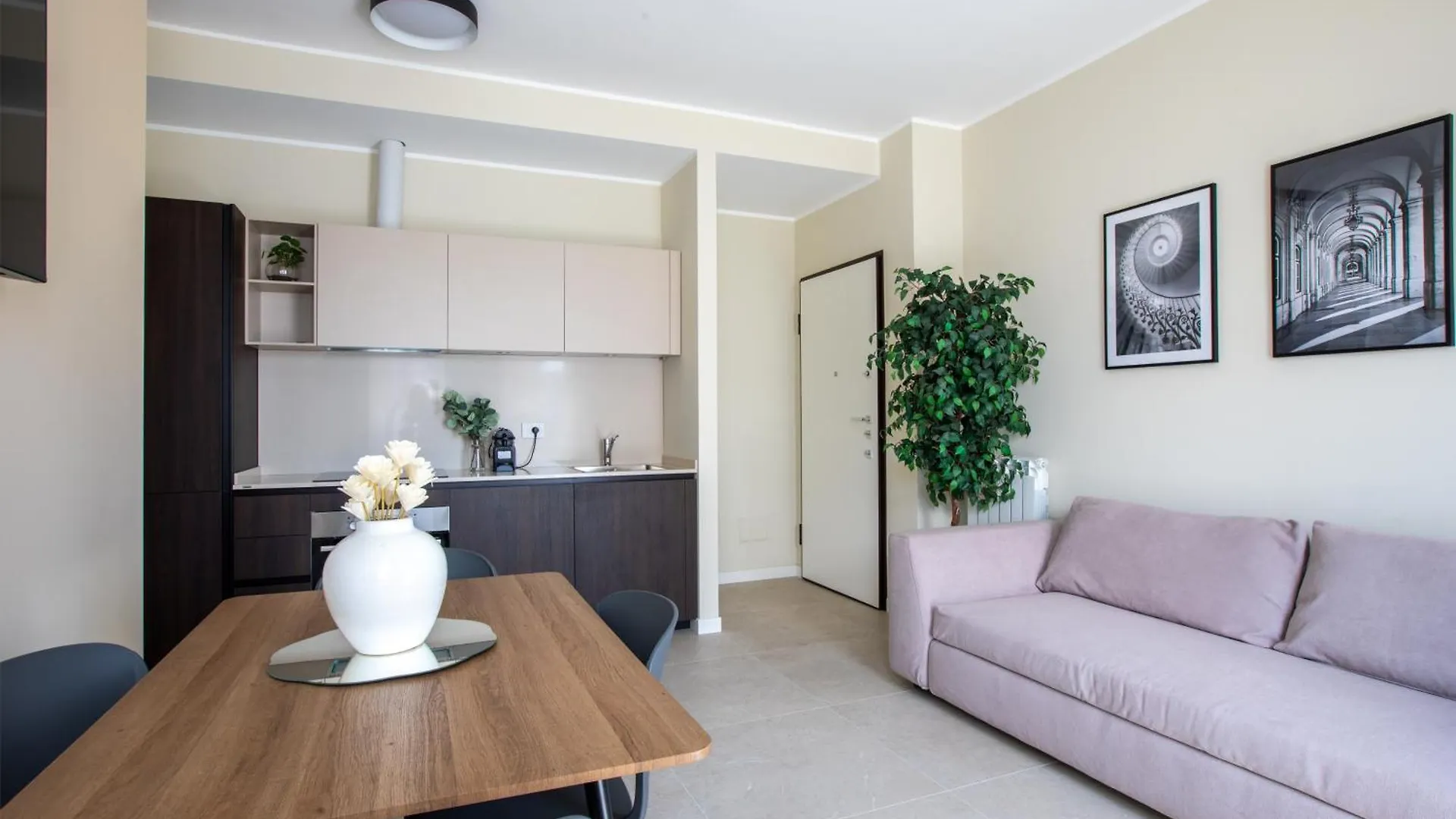 Lauria Apartments In Milano