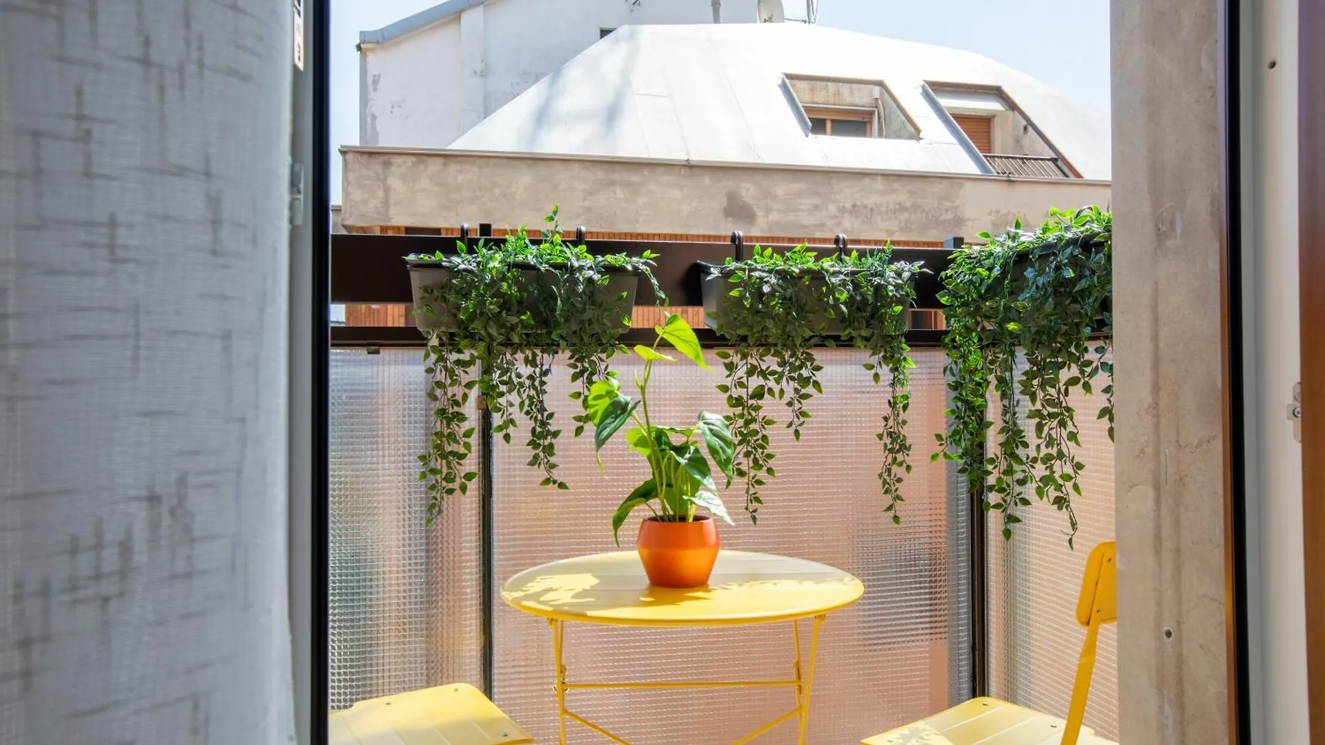 Lauria Apartments In Milano