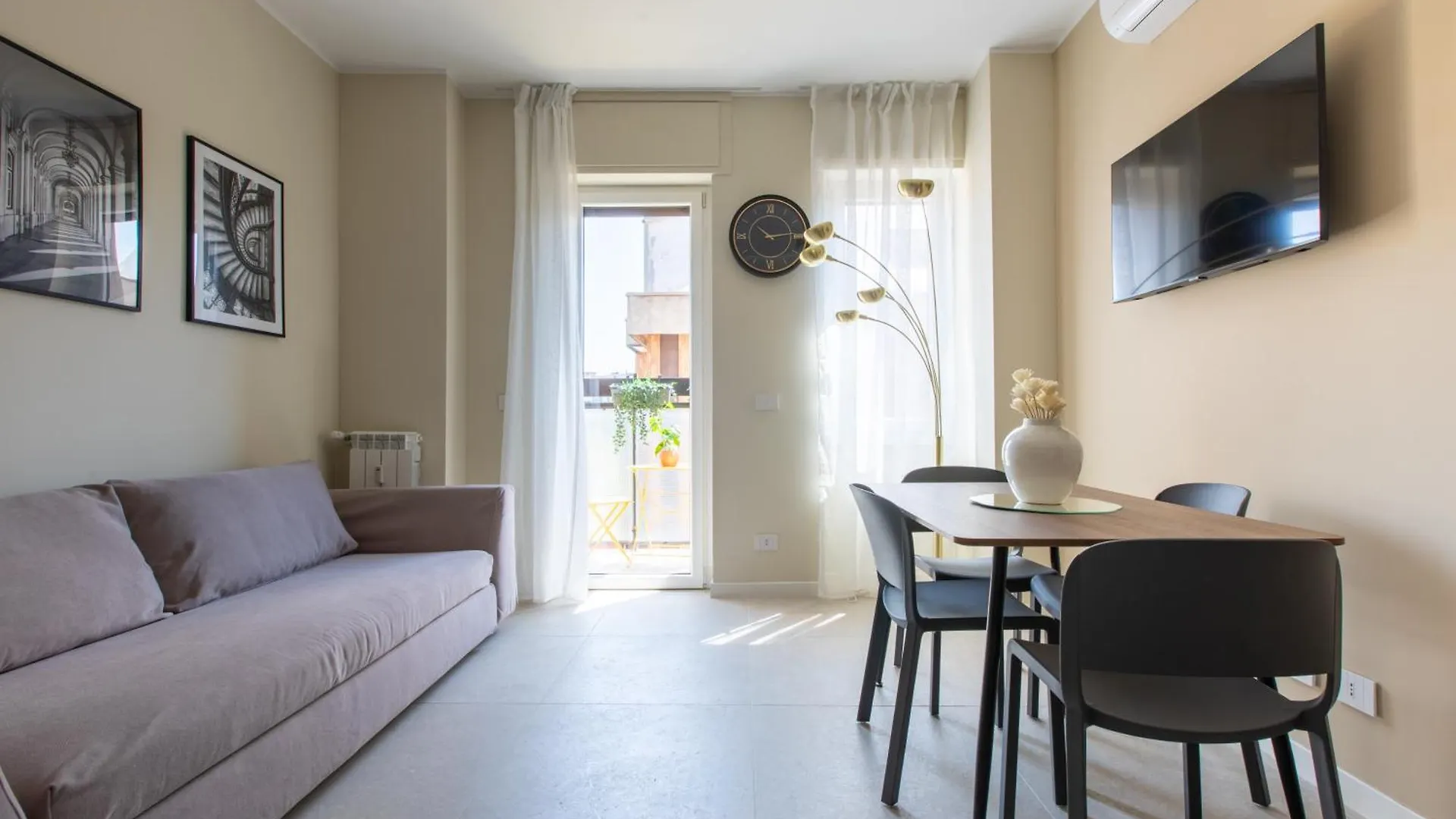 Lauria Apartments In Milano