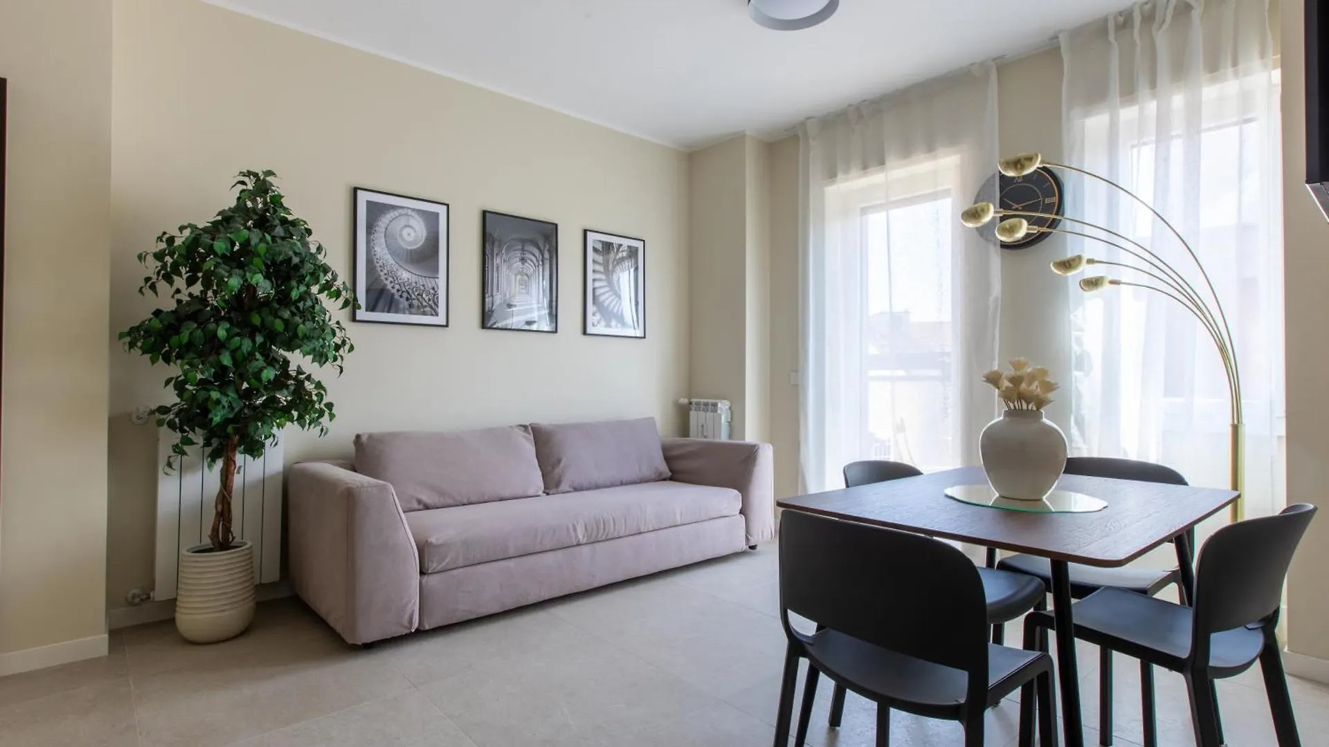 Lauria Apartments In Milano