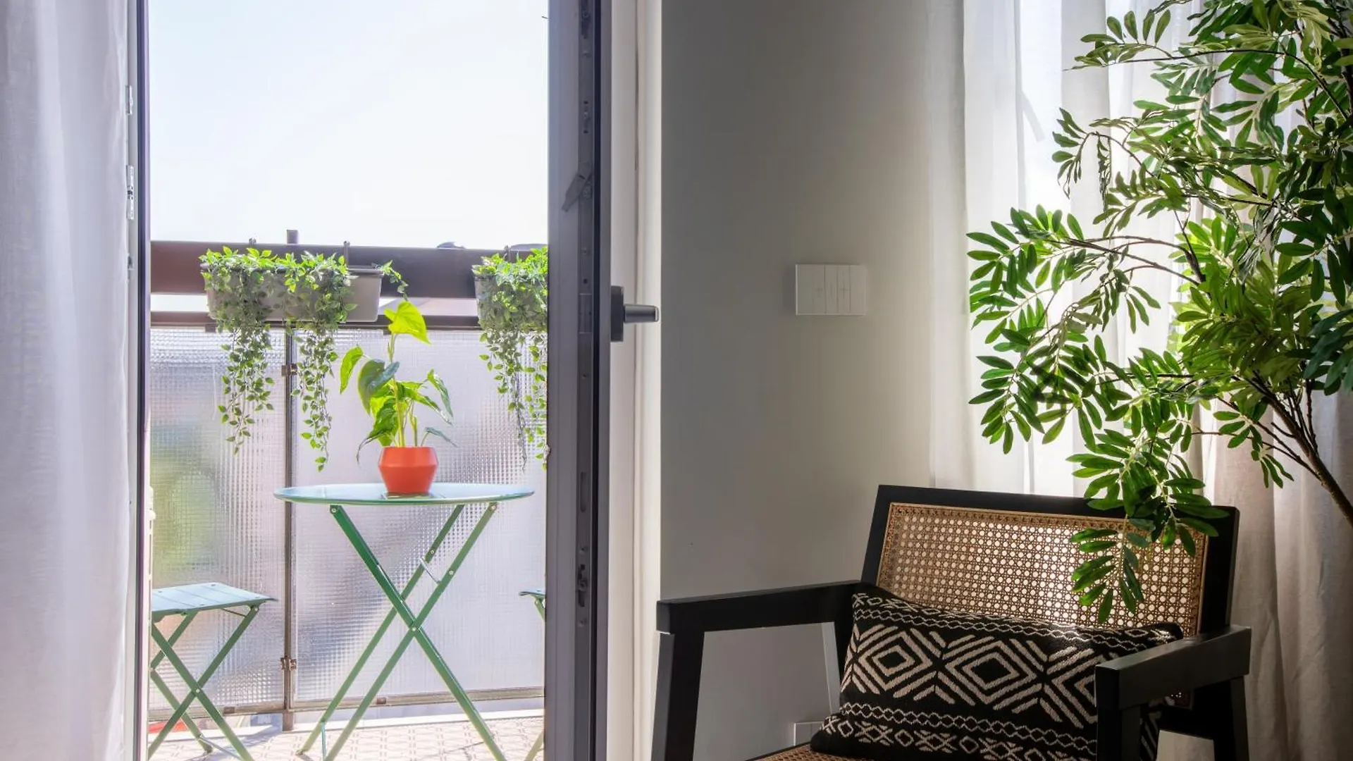 Lauria Apartments In Milano