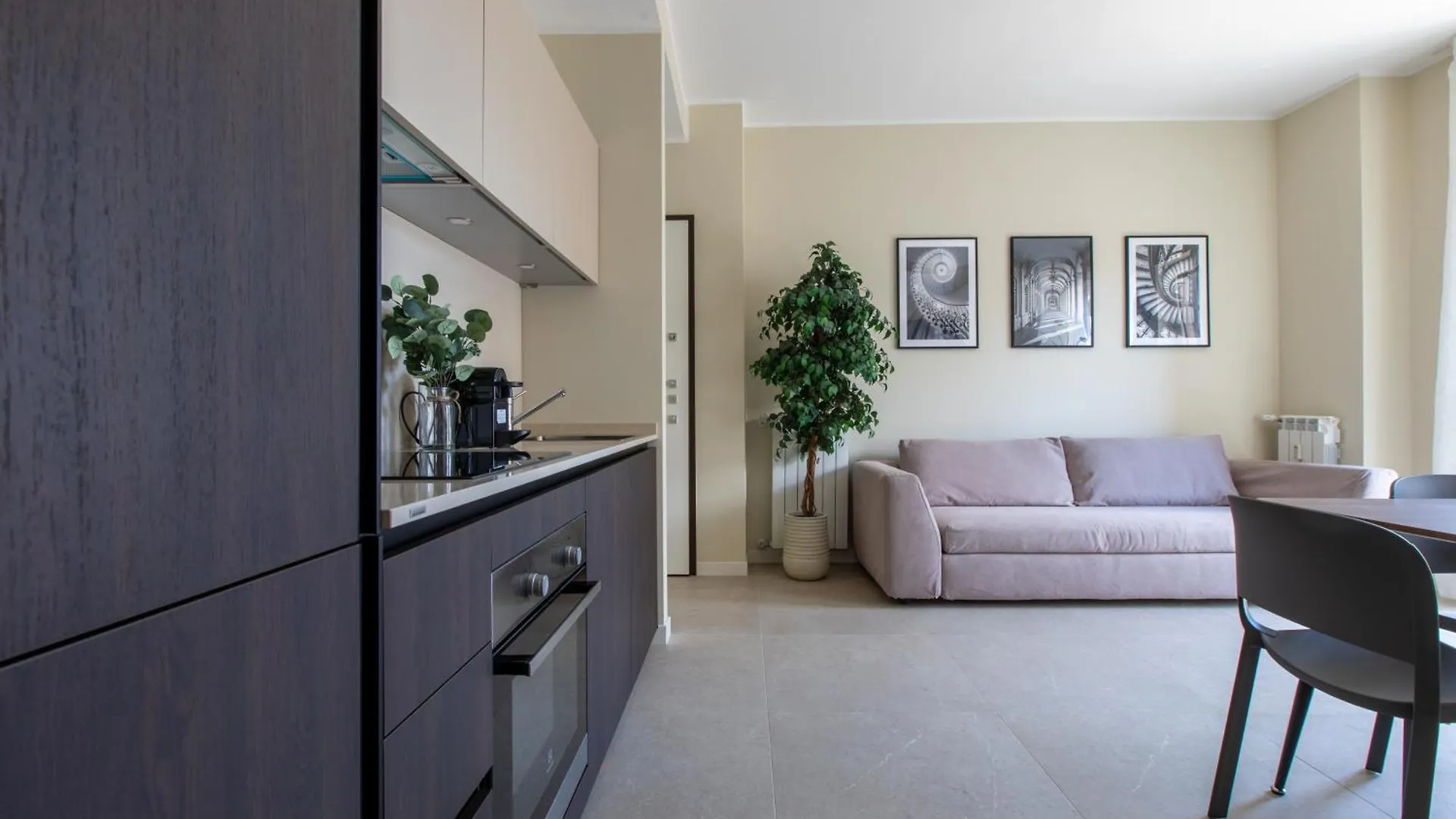 Lauria Apartments In Milano